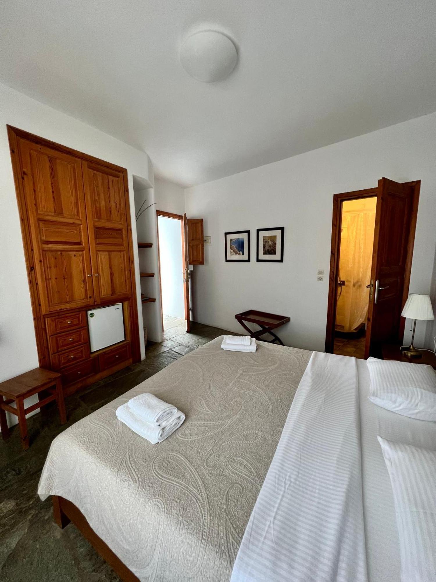 Antheia Hotel Folegandros Town Luaran gambar